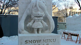 札幌　雪ミク　雪像