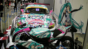 東京国際アニメフェア　レーシングミク車