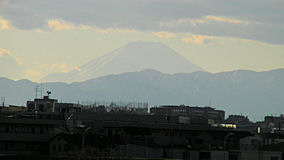 多摩川　富士山が見える