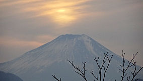 高尾山　富士山は良いけど太陽が...