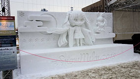 札幌　雪ミク雪像