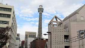 横浜　人形の家とマリンタワー