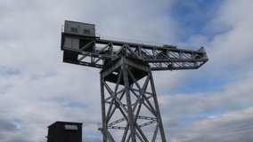 ���l�@�n���}�[�w�b�h