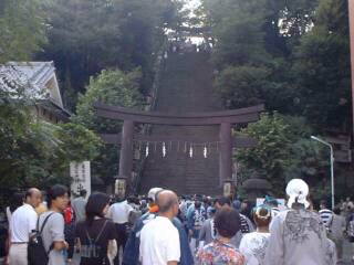 �����_��