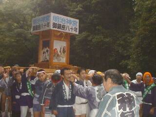 �������B�e