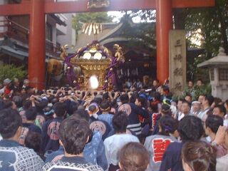 �{������