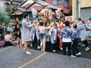 �{�������