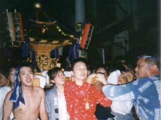 �{�������